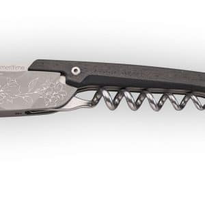 Emma, sommelier tire-bouchon gravure tatouage